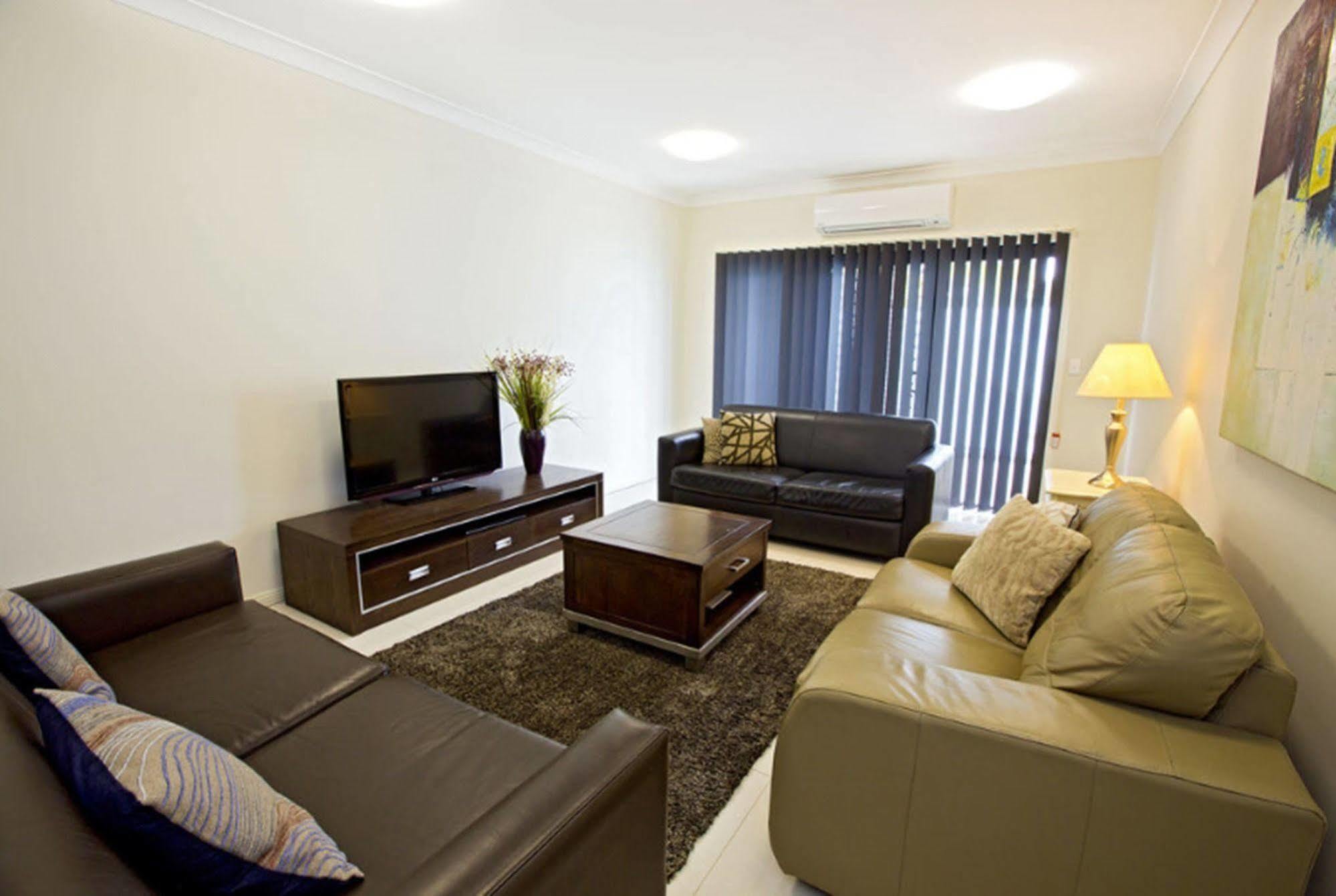 Astina Serviced Apartments - Central Пенрит Екстериор снимка