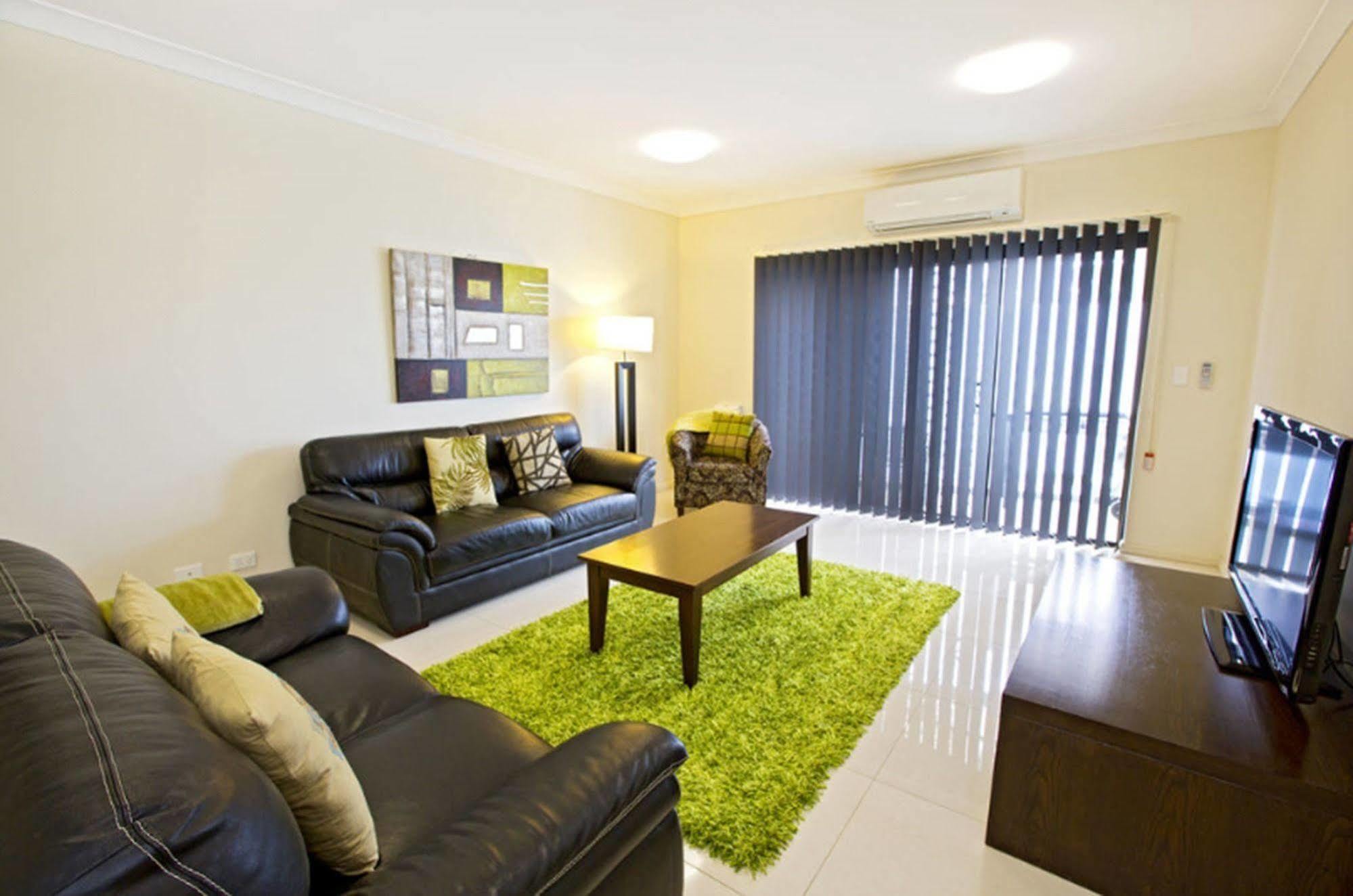 Astina Serviced Apartments - Central Пенрит Екстериор снимка